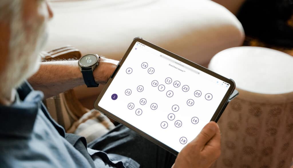 Man-Using-Screen-1024x589